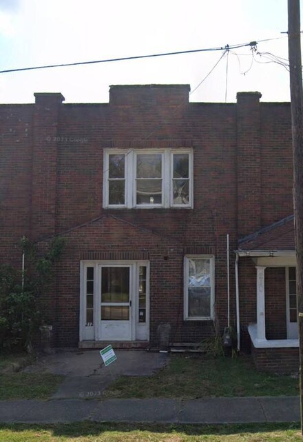 212 S 11th St, Cambridge, OH 43725