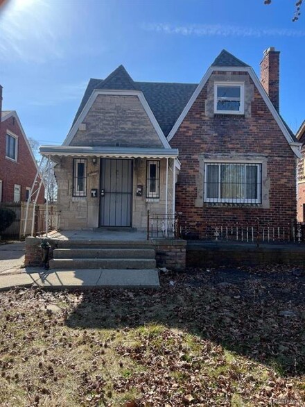 9776 E Outer Dr, Detroit, MI 48213