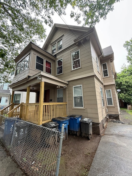 19 Bassett St, New Haven, CT 06511
