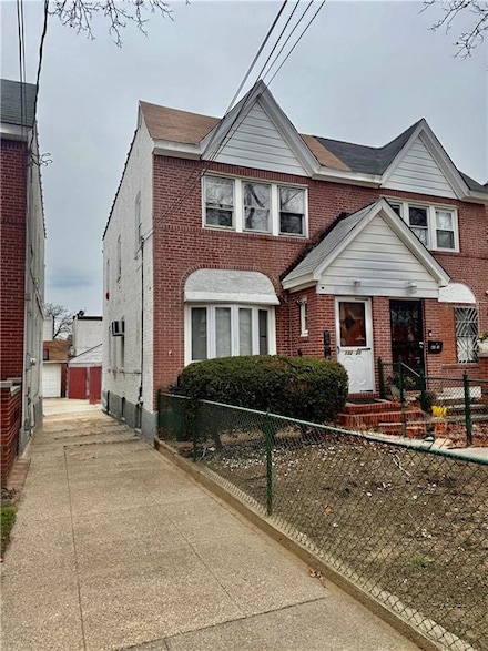 132-20 82nd St, Jamaica, NY 11417