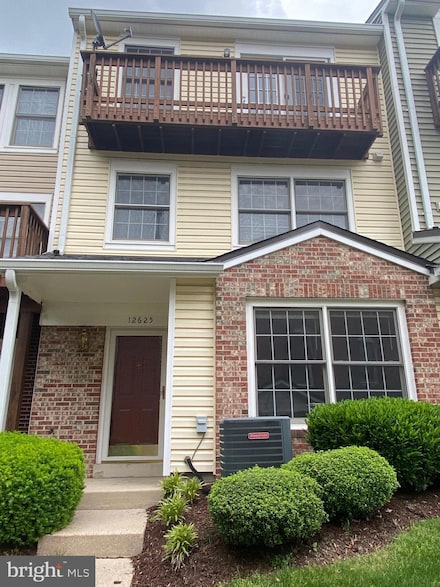 12625 Kempston Ln, Woodbridge, VA 22192