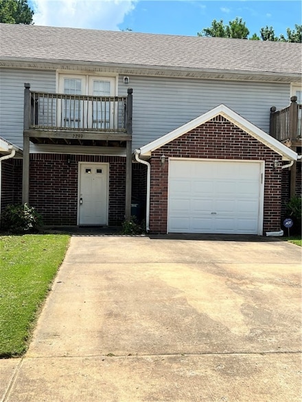 2299 W Skyler Dr, Fayetteville, AR 72703