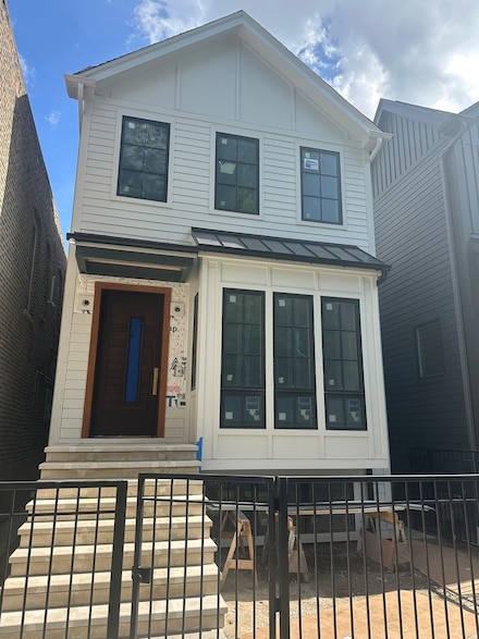 2203 W Huron St, Chicago, IL 60612