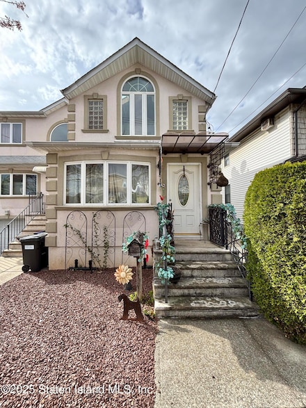 456 Oder Ave, Staten Island, NY 10304