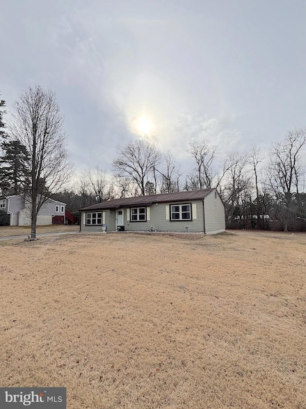 3 Cedar Hill Dr, Sicklerville, NJ 08081