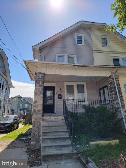 420 Laurel Rd, Lansdowne, PA 19050