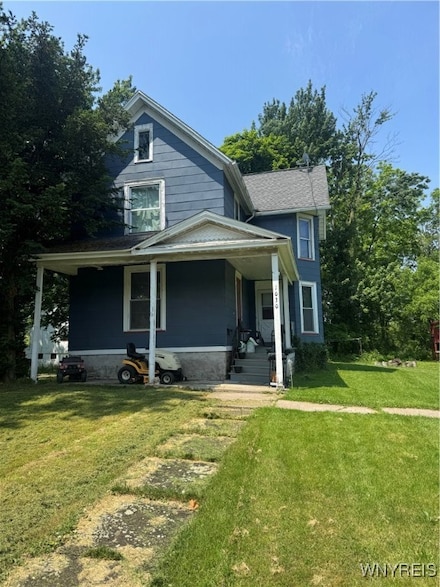 1030 Gwinn St, Medina, NY 14103