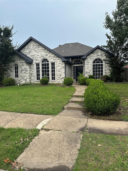 2604 Crystal Falls Dr, Mesquite, TX 75181