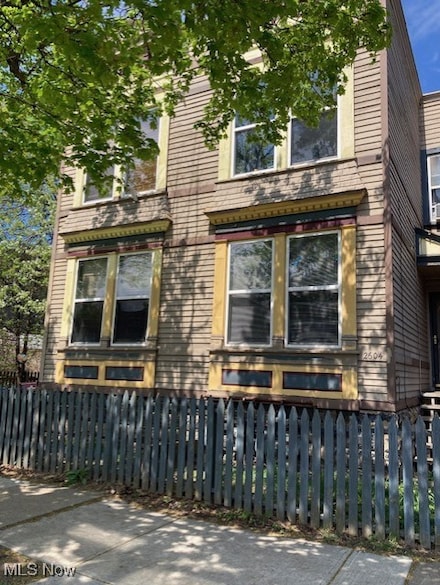 2604 Bridge Ave, Cleveland, OH 44113