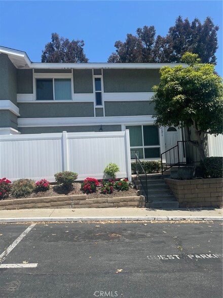 22974 Via Pimiento Unit 2M, Mission Viejo, CA 92691