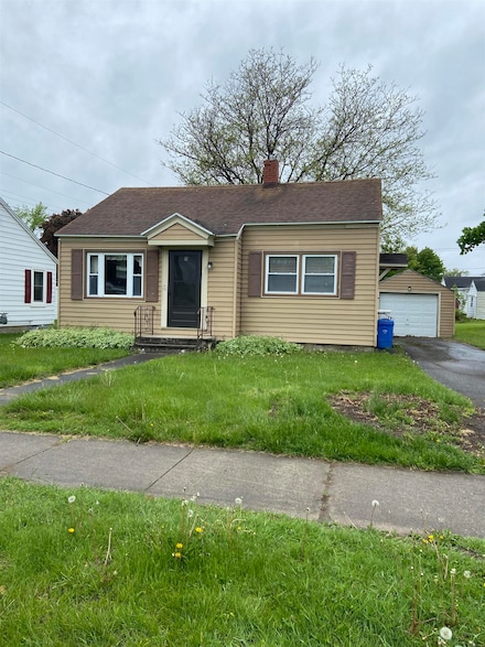 139 Beach St, Massena, NY 13662