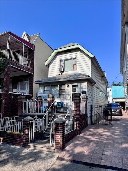 1664 W 8th St, Brooklyn, NY 11223