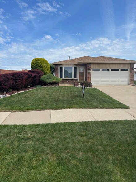 11621 S Merrion Ln, Merrionette Park, IL 60803