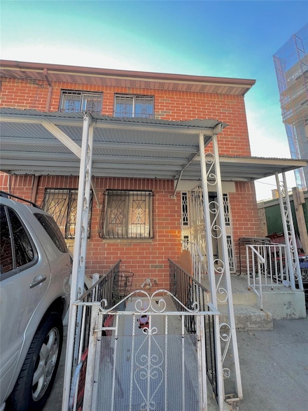 620 E 182nd St, Bronx, NY 10457