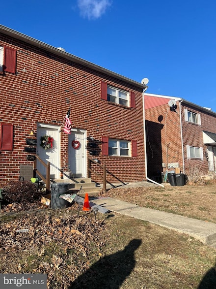 138 Jones Dr, Marcus Hook, PA 19061