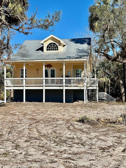 701 SE Second Ave, Steinhatchee, FL 32359