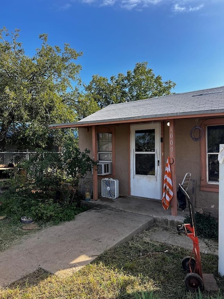 1009 E 21st St, San Angelo, TX 76903