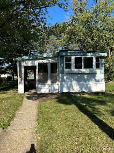 1048 Karen Dr, Angola, NY 14006