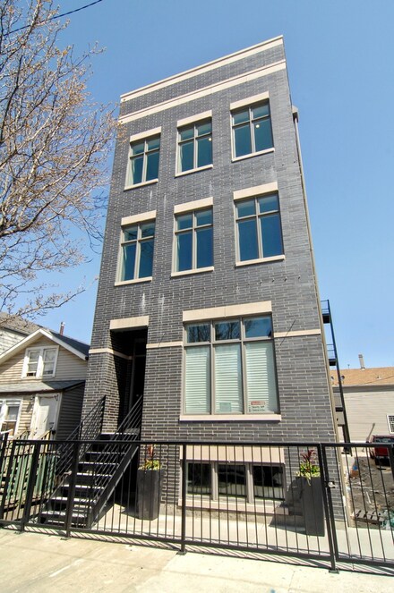 1028 W Cullerton St Unit 2, Chicago, IL 60608
