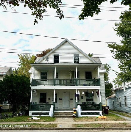 7 Division St, Glens Falls, NY 12801