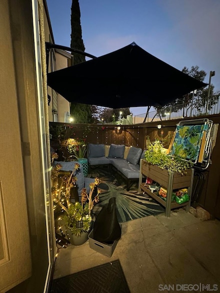 5402 Balboa Arms Dr Unit 322, San Diego, CA 92117