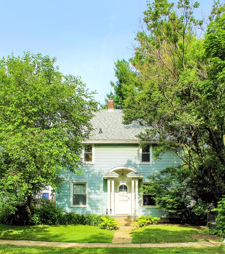 1308 Pico Ave, Lansing, MI 48910