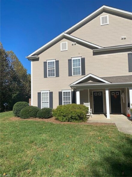 178 Pinewood Ln Unit 103, Advance, NC 27006