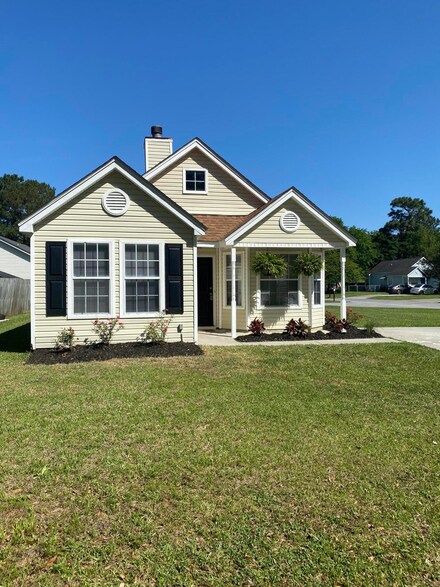 315 Hedge Way, Summerville, SC 29483