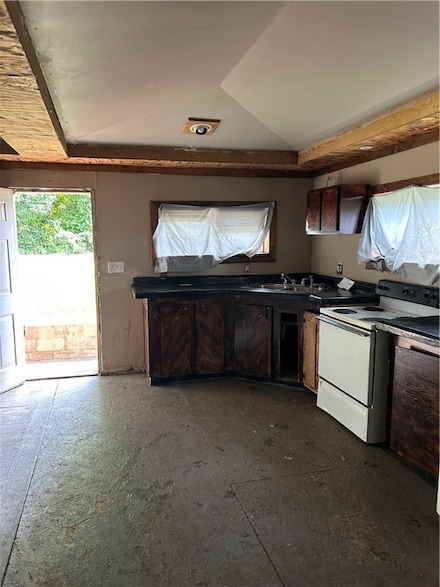 2092 Sanders Rd, Alexander City, AL 35010