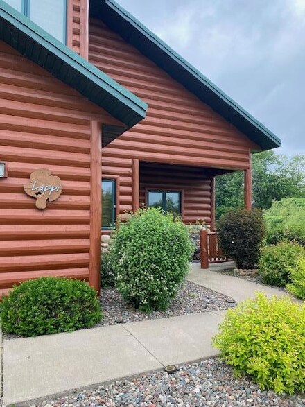 32944 170th Ln Unit 8, Isle, MN 56342