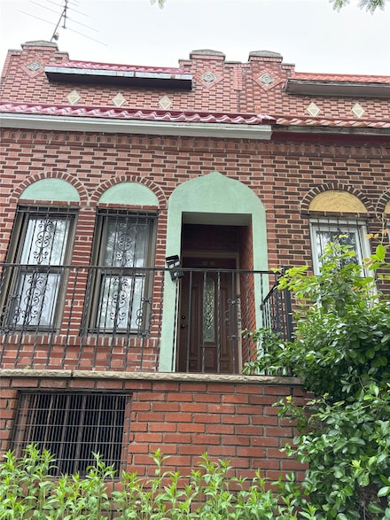 3023 83rd St Unit 2A Second Floor, East Elmhurst, NY 11370