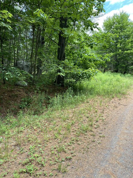 0 Gabriel Way Unit 1460261, Oakland, ME 04963