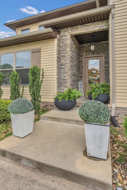 1708 Comanche Run, Madison, TN 37115