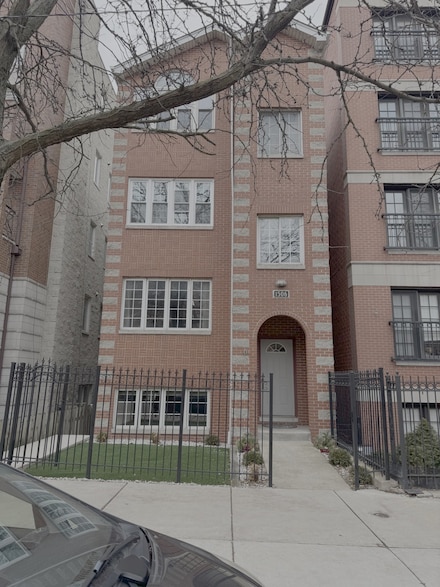 1506 N Bosworth Ave Unit 3, Chicago, IL 60642