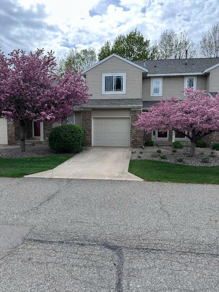 7543 Navajo Valley Dr SW, Byron Center, MI 49315