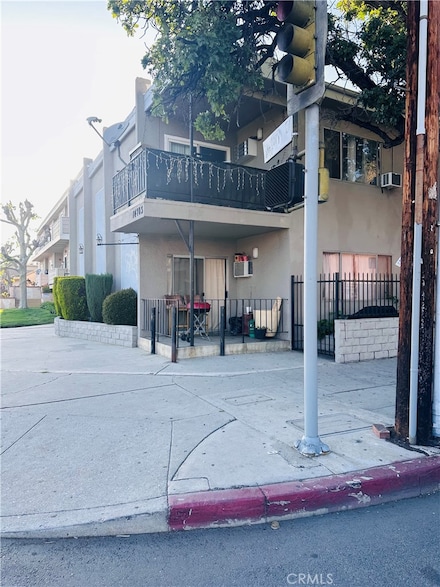 14703 Victory Blvd, Los Angeles, CA 91411