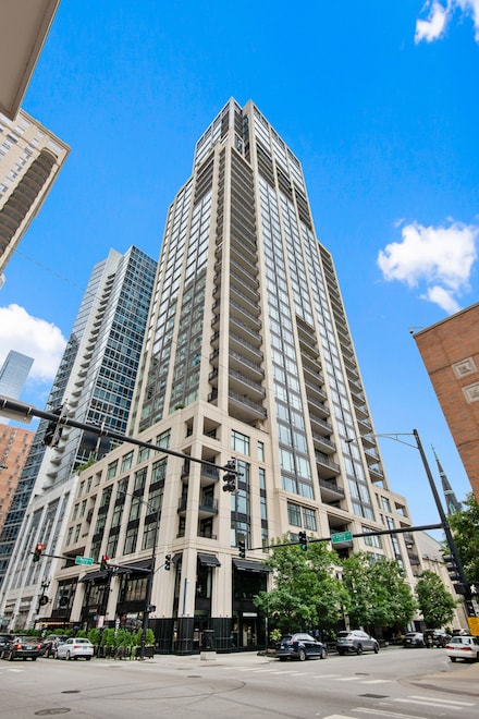 9 W Walton St Unit 1702, Chicago, IL 60610