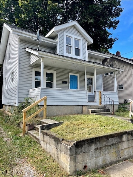 1072 Pitkin Ave, Akron, OH 44310