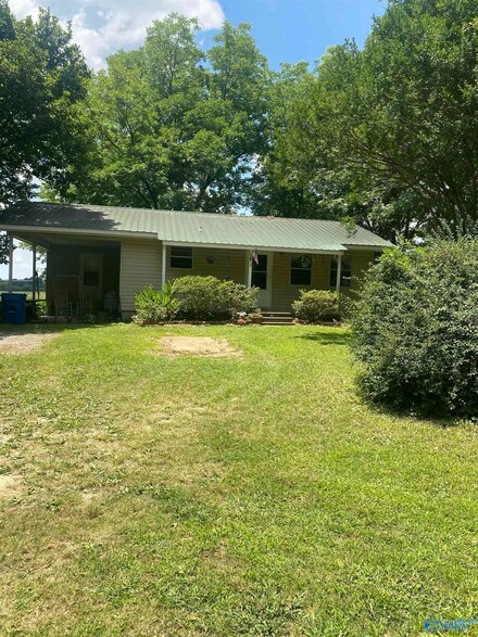 7910 Nixon Chapel Rd, Horton, AL 35980