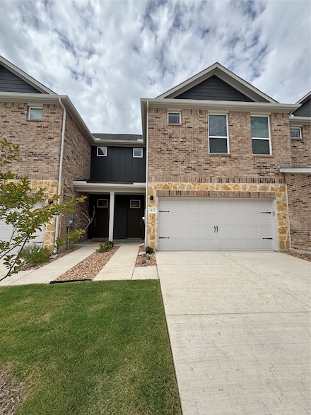 1544 Creekside Dr, Celina, TX 75009
