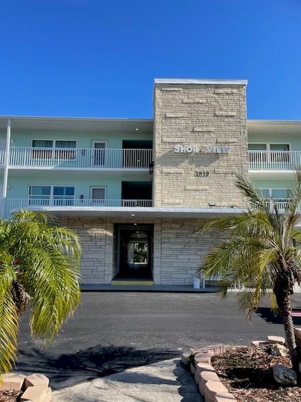 1819 Shore Dr S Unit 203, South Pasadena, FL 33707
