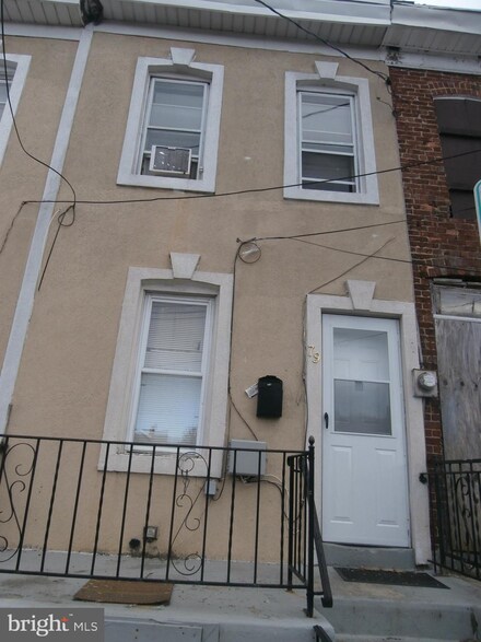 79 Chase St, Trenton, NJ 08638