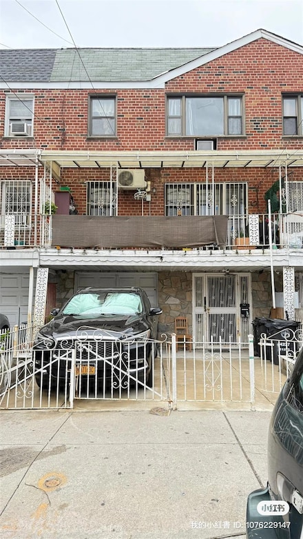 4237 Gleane St, Elmhurst, NY 11373