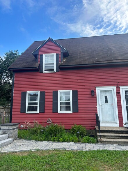 19 Phillip Rd, Derry, NH 03038