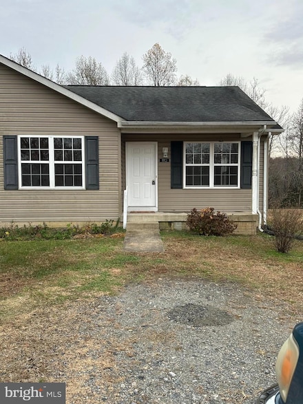 1110 Finchs Hill Rd, Warsaw, VA 22572