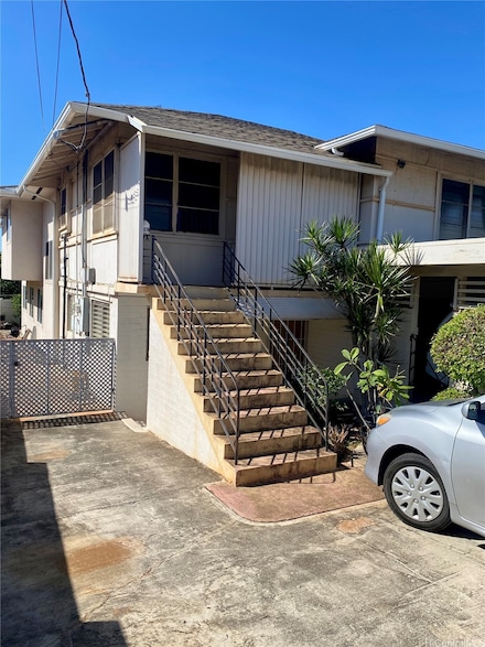 3237 Charles St, Honolulu, HI 96816