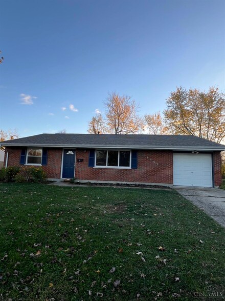 11457 Geneva Rd, Cincinnati, OH 45240