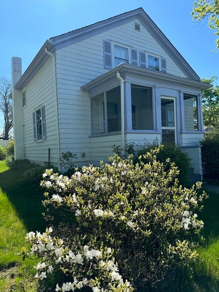 223 Ocean View Ave, Swansea, MA 02777
