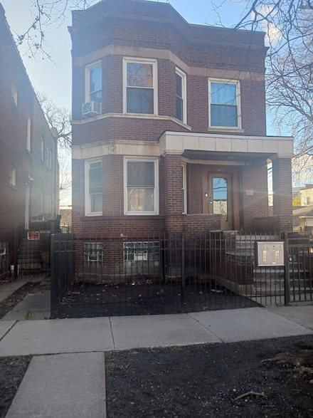 5514 S Winchester Ave, Chicago, IL 60636