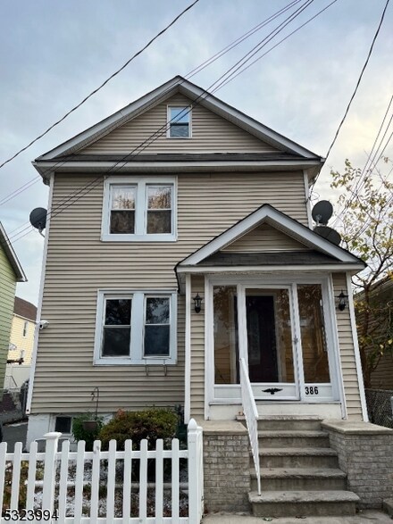 386 Yale Ave, Hillside, NJ 07205